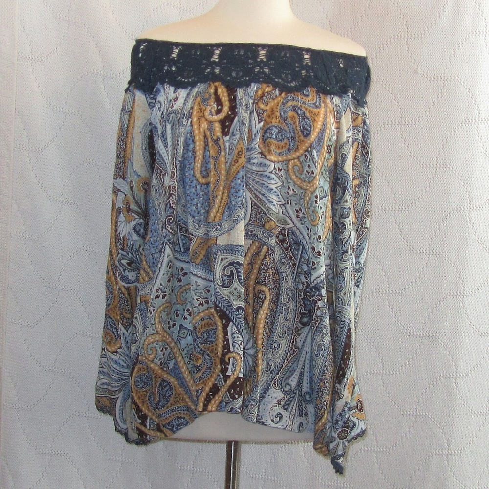 One World Crochet Detail Blouse - Picture 2 of 9